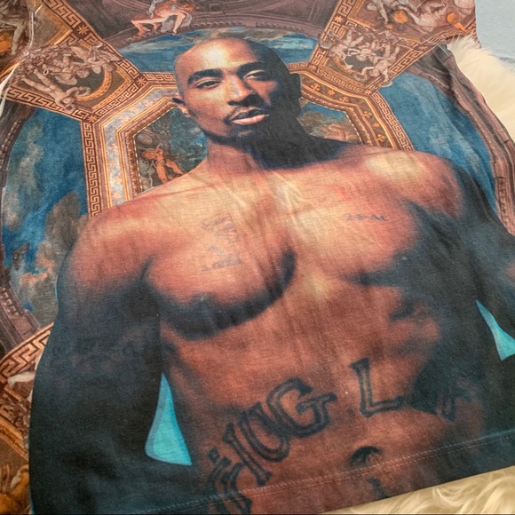 FOREVER 21 Tupac Tee - Picture 3 of 5